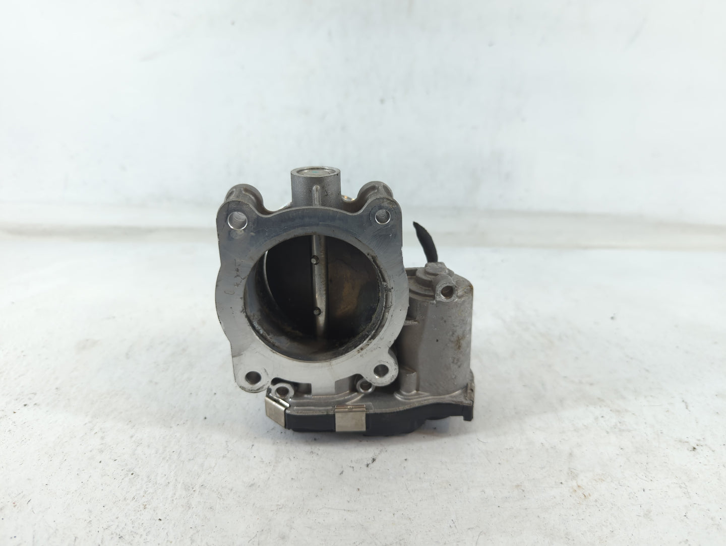 2013-2015 Chevrolet Malibu Throttle Body P/N:12627217DA Fits Fits 2013 2014 2015 2017 2018 2019 2020 OEM Used Auto Parts - O