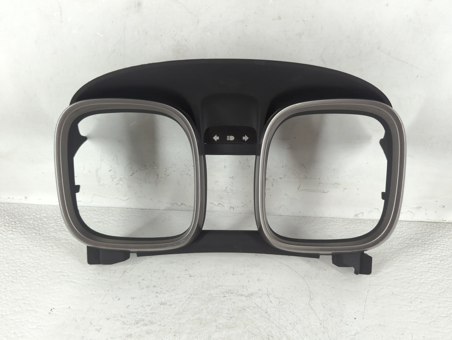 2015 Chevrolet Malibu Instrument Cluster Bezel - Oemusedautoparts1.com