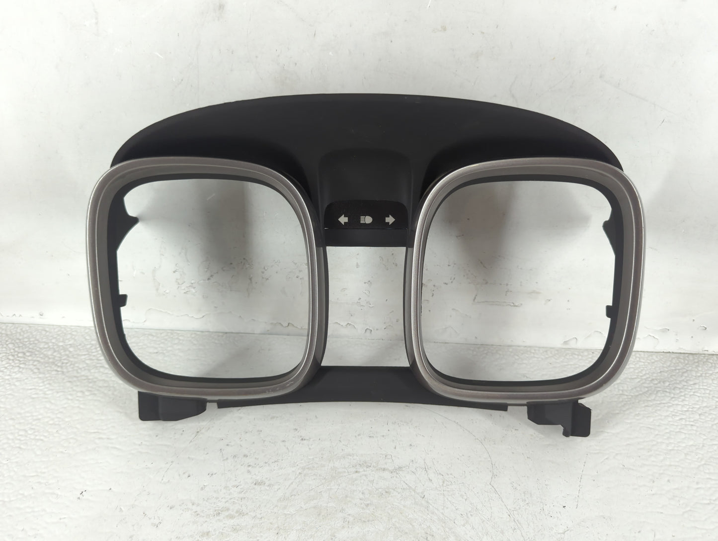 2015 Chevrolet Malibu Instrument Cluster Bezel - Oemusedautoparts1.com