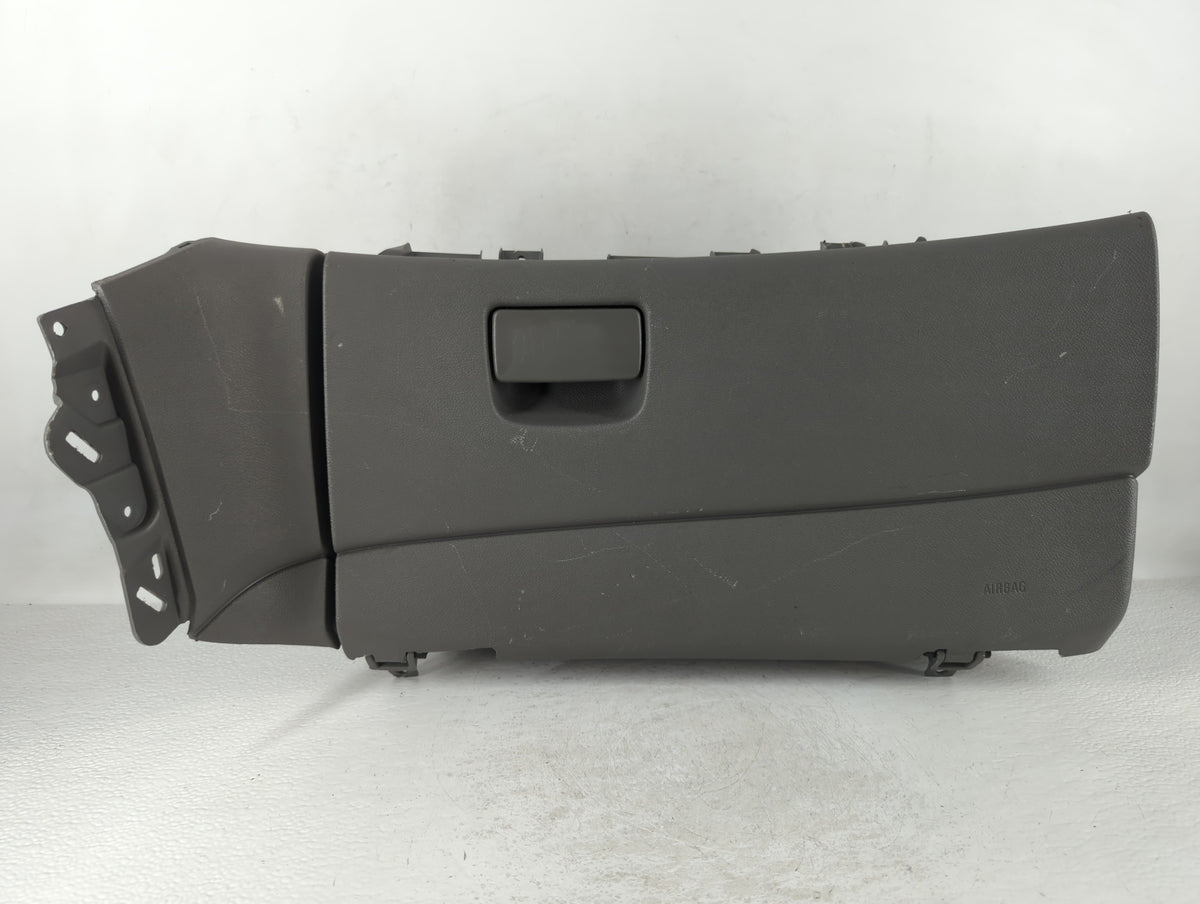 2015 Chevrolet Malibu Passenger Glove Box Door Storage Compartment 693676 - Oemusedautoparts1.com