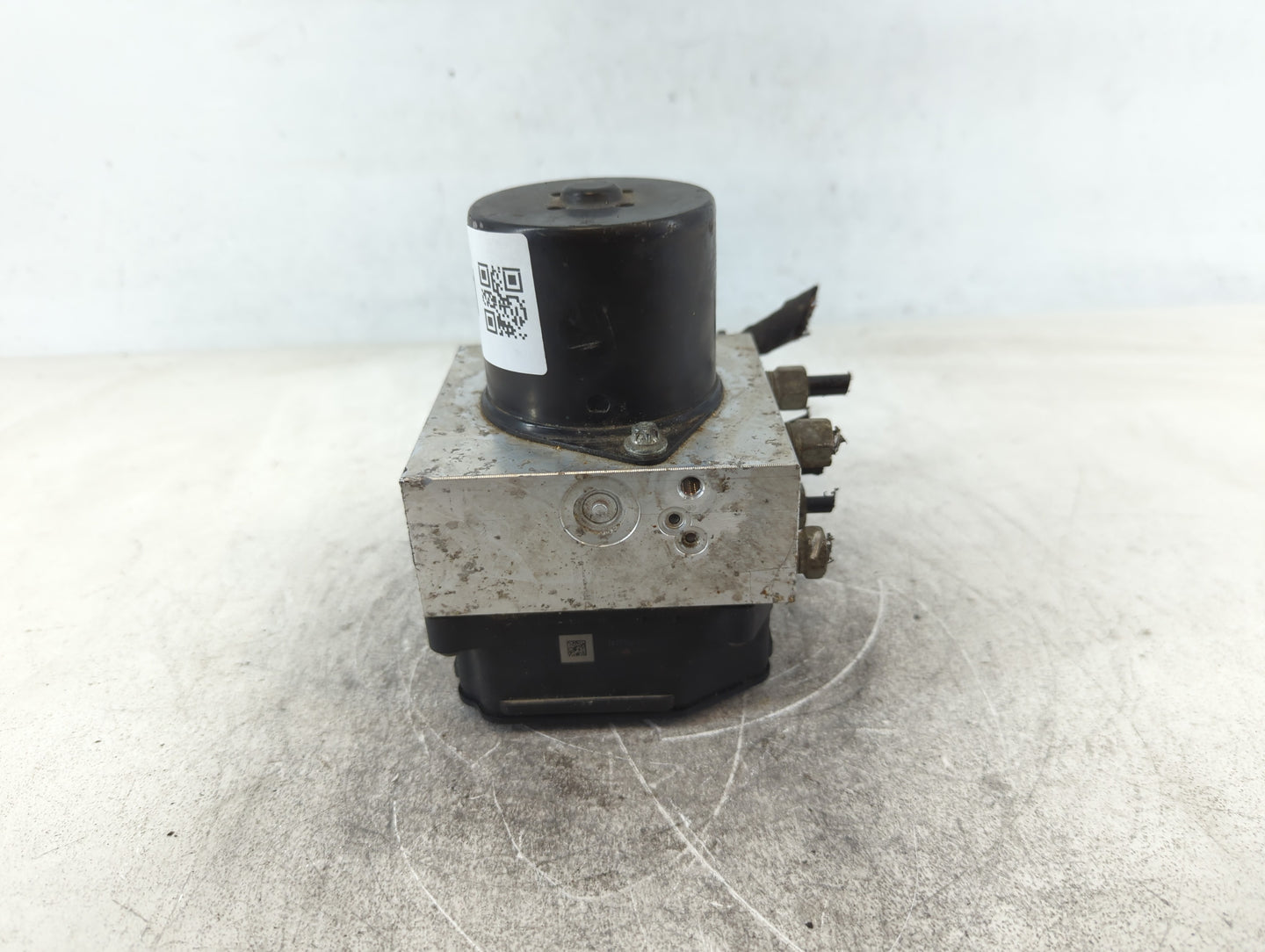 2013-2016 Chevrolet Malibu ABS Pump Control Module Replacement P/N:22863598 Fits Fits 2012 2013 2014 2015 2016 OEM Used Auto