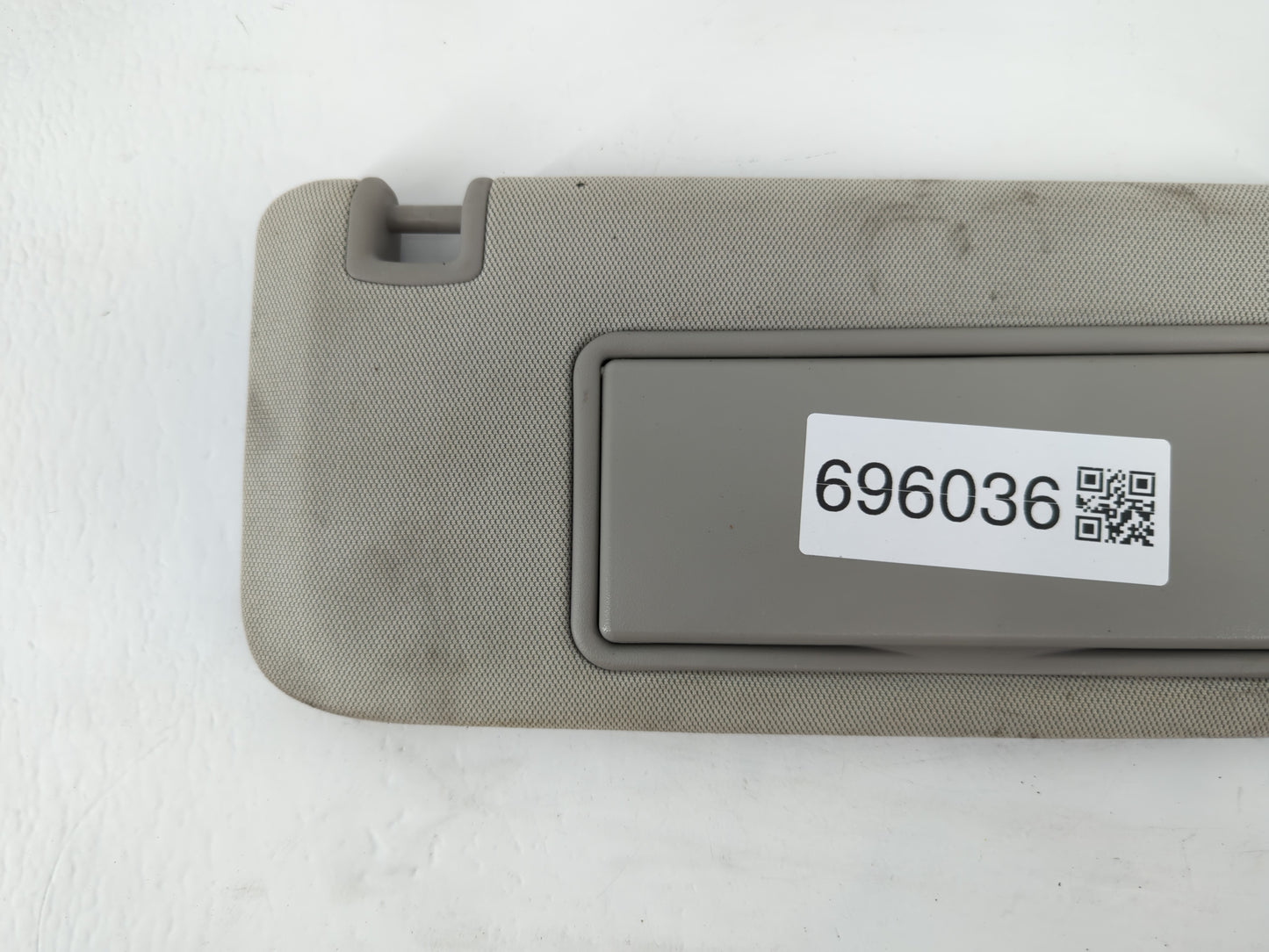 2013-2016 Chevrolet Malibu Sun Visor Shade Replacement Passenger Right Mirror Fits Fits 2013 2014 2015 2016 OEM Used Auto Pa