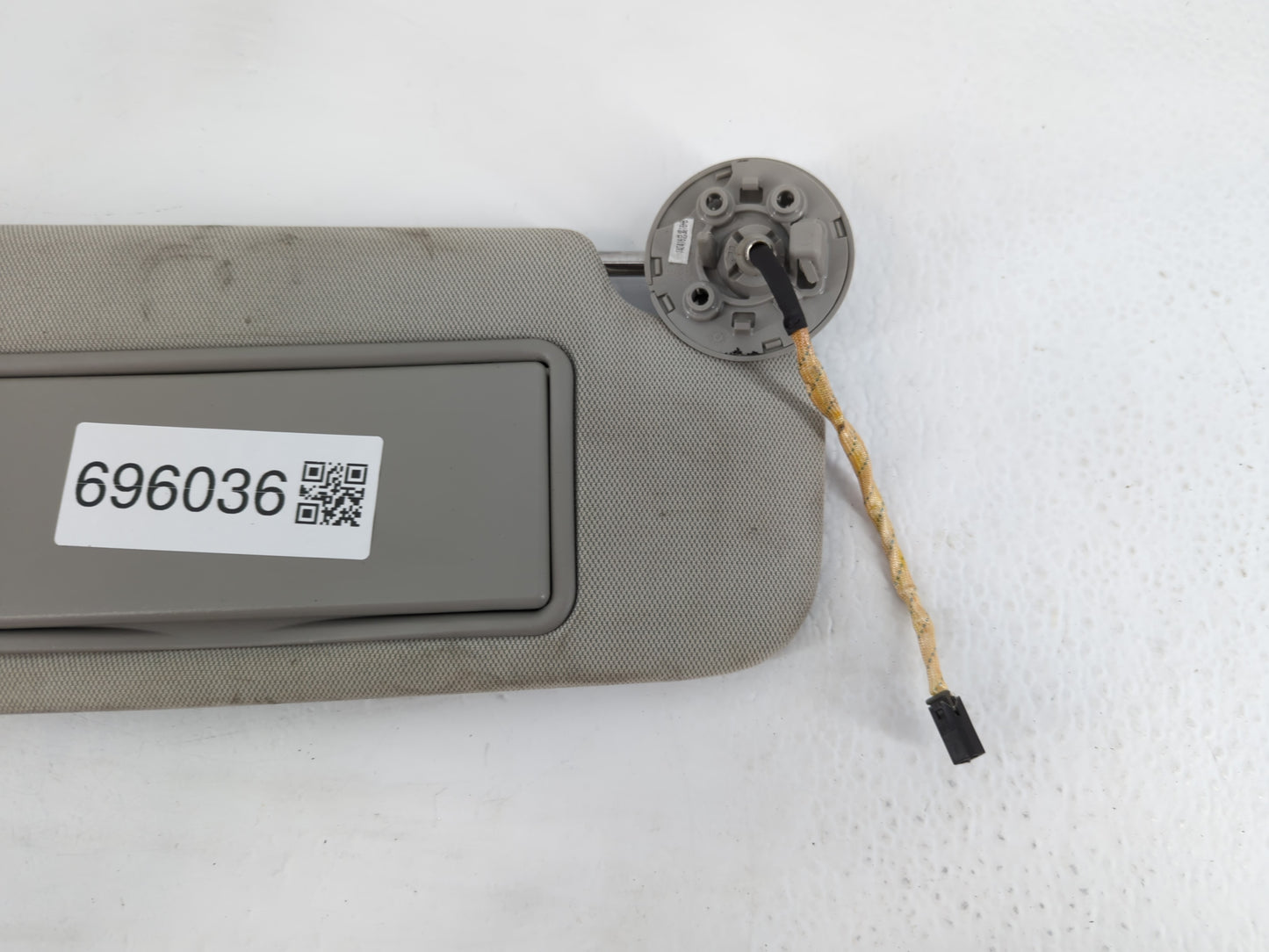 2013-2016 Chevrolet Malibu Sun Visor Shade Replacement Passenger Right Mirror Fits Fits 2013 2014 2015 2016 OEM Used Auto Pa