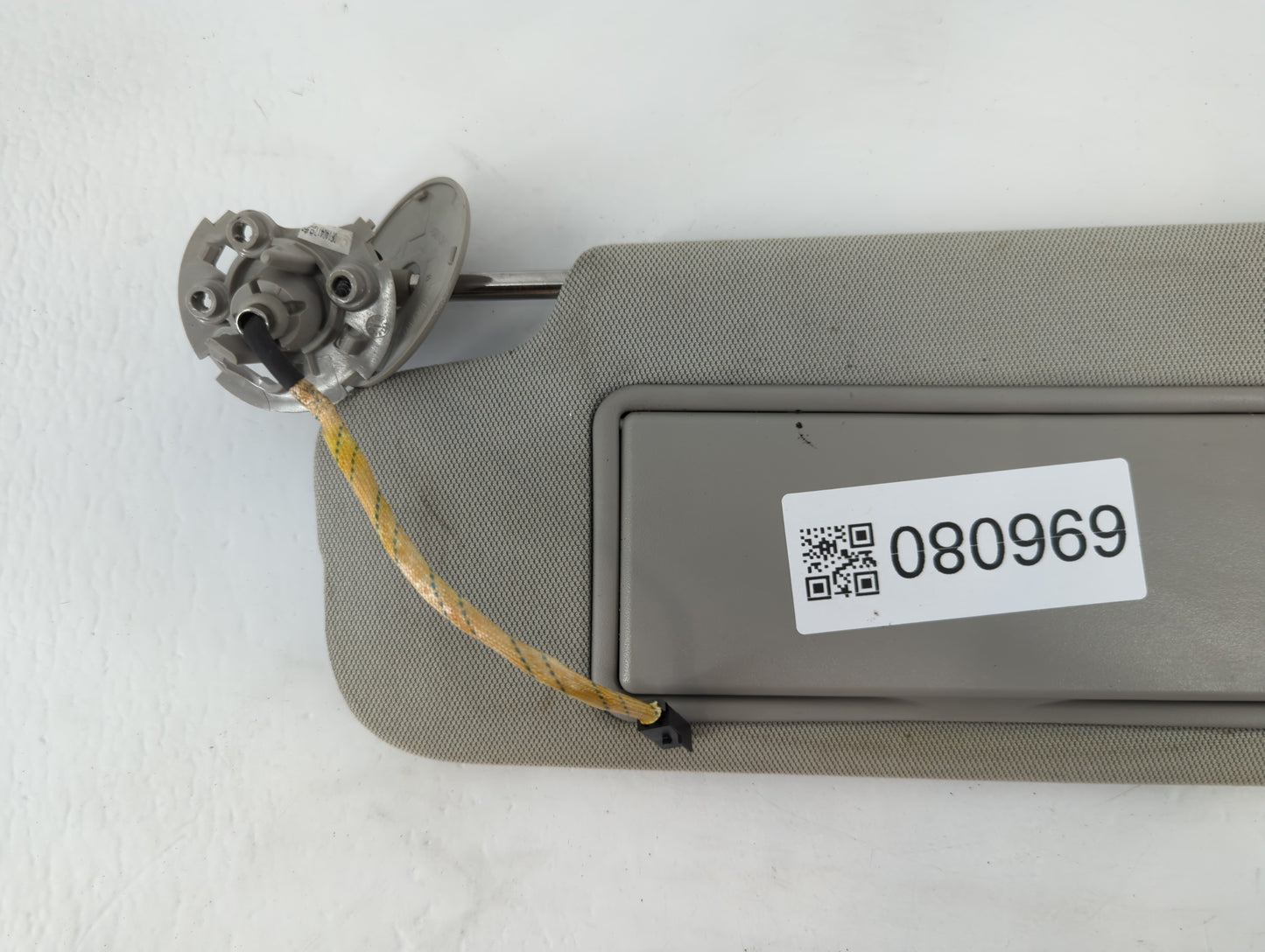 2013-2016 Chevrolet Malibu Sun Visor Shade Replacement Driver Left Mirror Fits Fits 2013 2014 2015 2016 OEM Used Auto Parts 