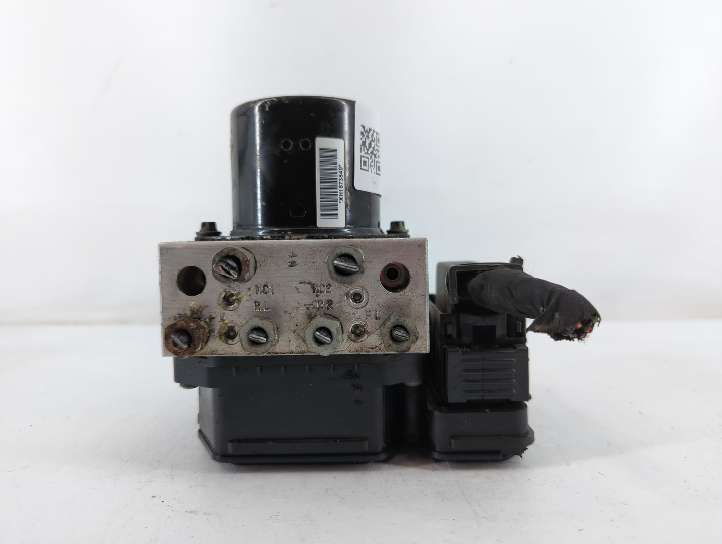 2013-2016 Chevrolet Malibu ABS Pump Control Module Replacement P/N:22863598 Fits Fits 2012 2013 2014 2015 2016 OEM Used Auto