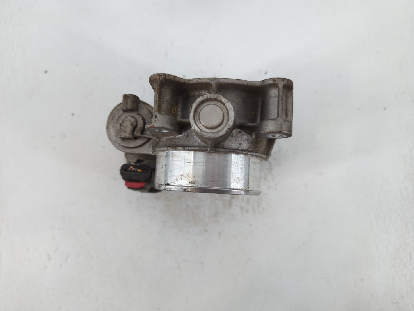 2013-2015 Chevrolet Malibu Throttle Body P/N:12627217DA Fits Fits 2013 2014 2015 2017 2018 2019 2020 OEM Used Auto Parts - O