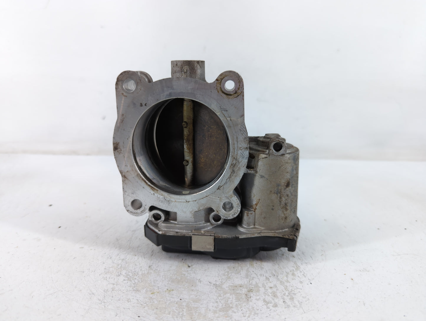 2013-2015 Chevrolet Malibu Throttle Body P/N:12627217DA Fits Fits 2013 2014 2015 2017 2018 2019 2020 OEM Used Auto Parts - O