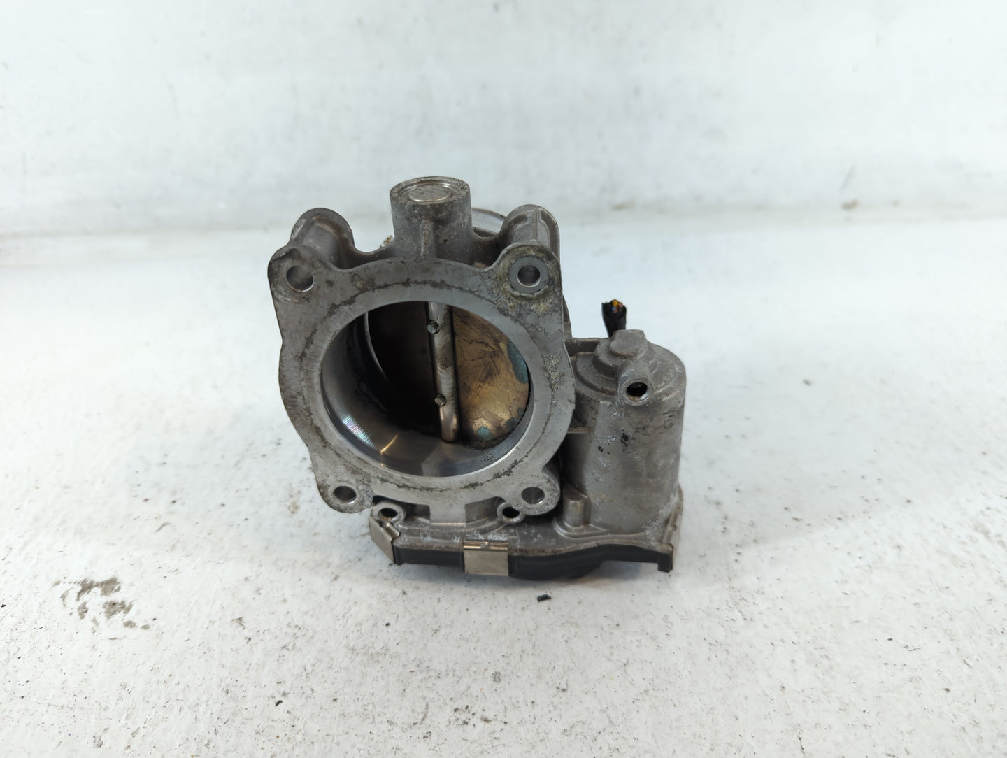 2013-2015 Chevrolet Malibu Throttle Body P/N:12627217DA Fits Fits 2013 2014 2015 2017 2018 2019 2020 OEM Used Auto Parts - O