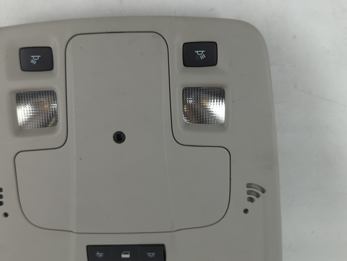 2015 Chevrolet Malibu Overhead Roof Console - Oemusedautoparts1.com