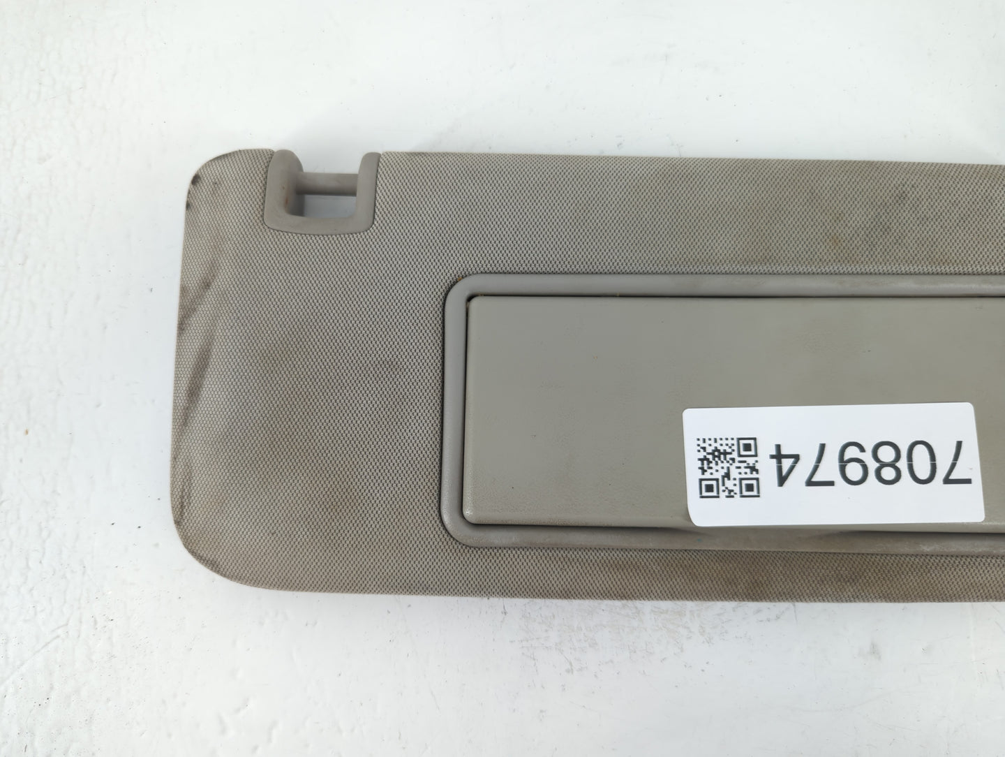 2013-2016 Chevrolet Malibu Sun Visor Shade Replacement Passenger Right Mirror Fits Fits 2013 2014 2015 2016 OEM Used Auto Pa