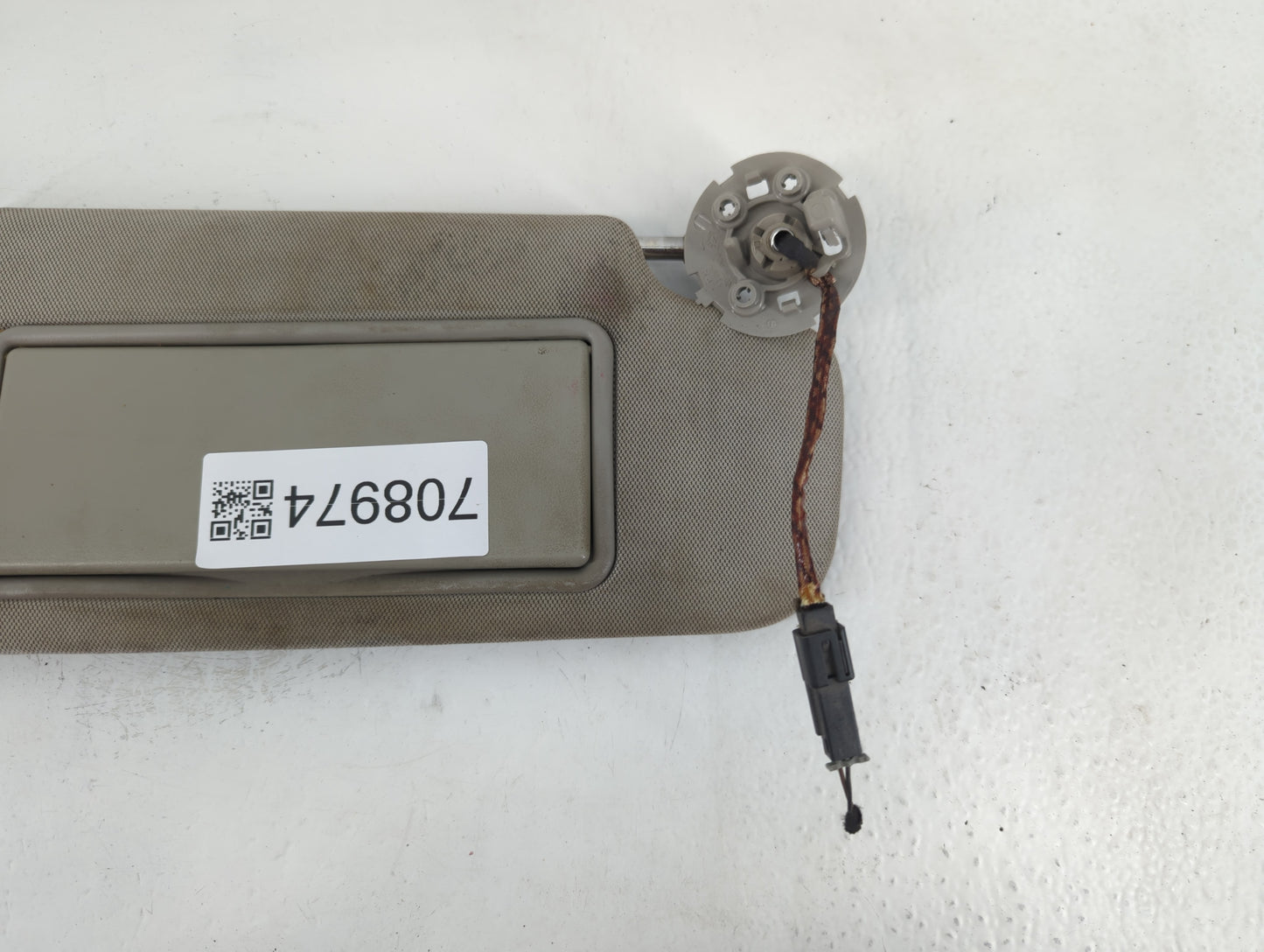 2013-2016 Chevrolet Malibu Sun Visor Shade Replacement Passenger Right Mirror Fits Fits 2013 2014 2015 2016 OEM Used Auto Pa