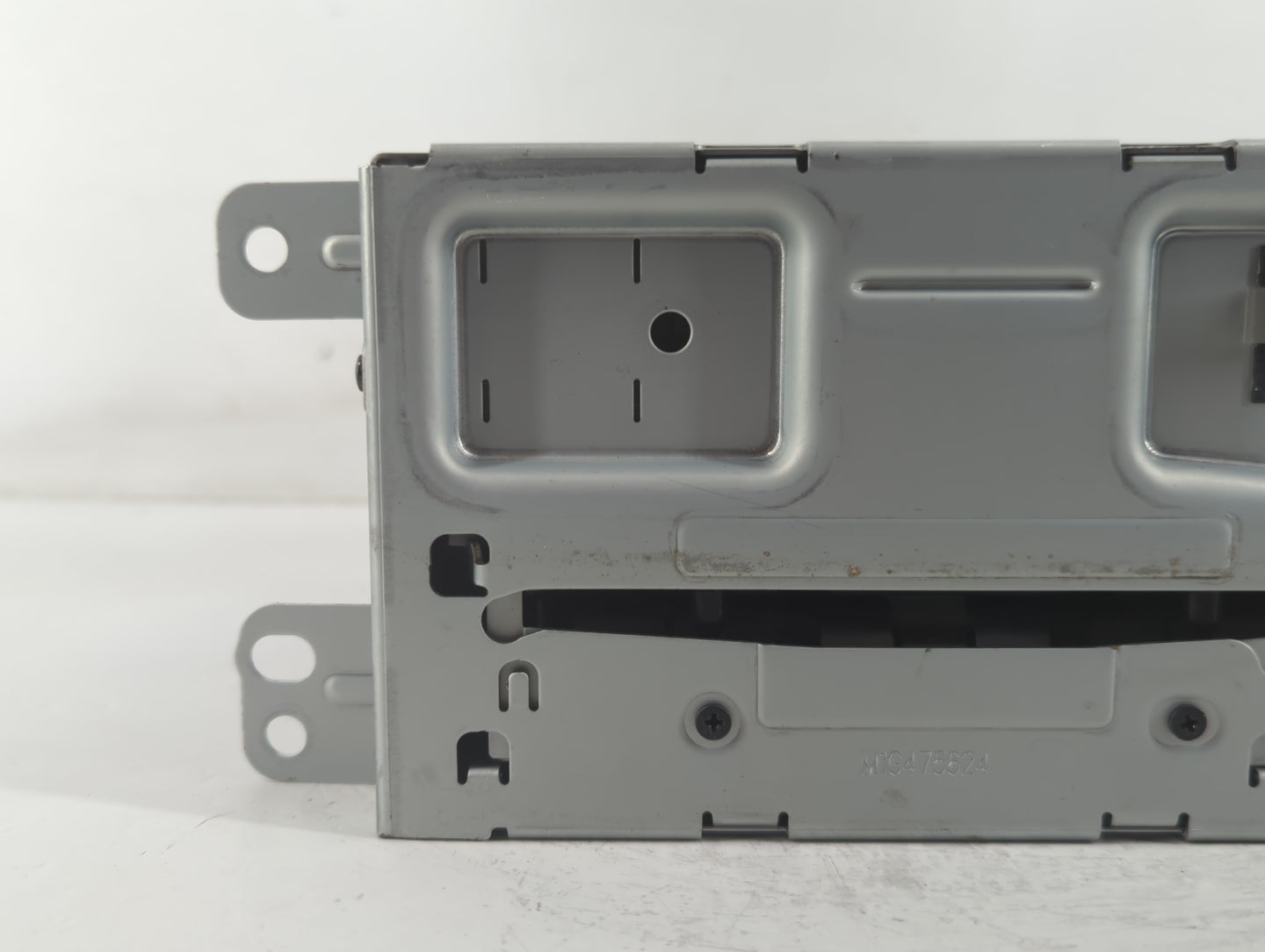 2015 Chevrolet Malibu Radio AM FM Cd Player Receiver Replacement P/N:23495272 Fits OEM Used Auto Parts - Oemusedautoparts1.c
