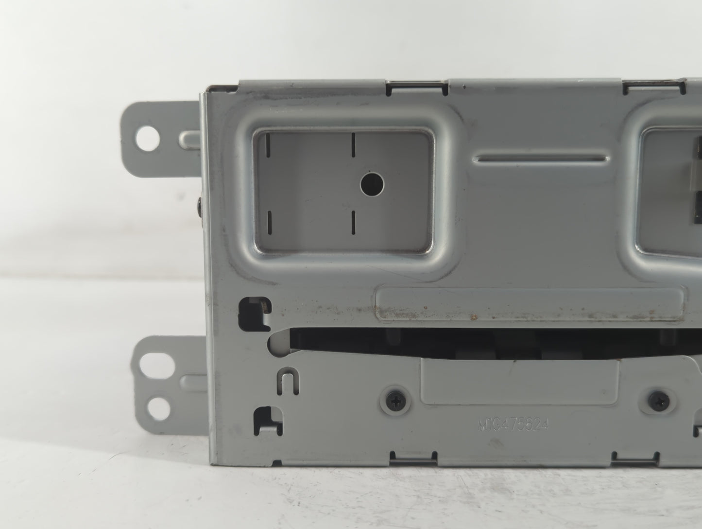 2015 Chevrolet Malibu Radio AM FM Cd Player Receiver Replacement P/N:23495272 Fits OEM Used Auto Parts - Oemusedautoparts1.c