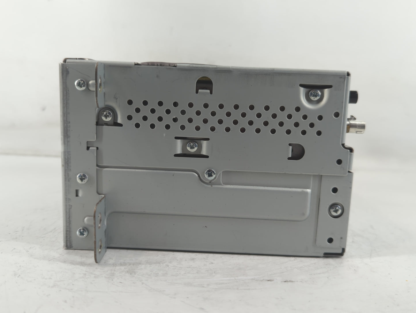 2015 Chevrolet Malibu Radio AM FM Cd Player Receiver Replacement P/N:23495272 Fits OEM Used Auto Parts - Oemusedautoparts1.c