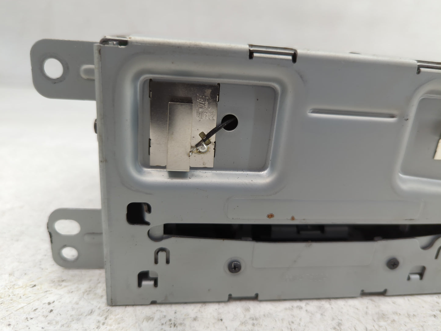 2014-2016 Chevrolet Malibu Am Fm Cd Player Radio Receiver - Oemusedautoparts1.com