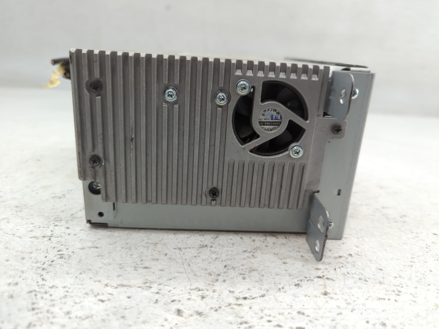 2014-2016 Chevrolet Malibu Am Fm Cd Player Radio Receiver - Oemusedautoparts1.com