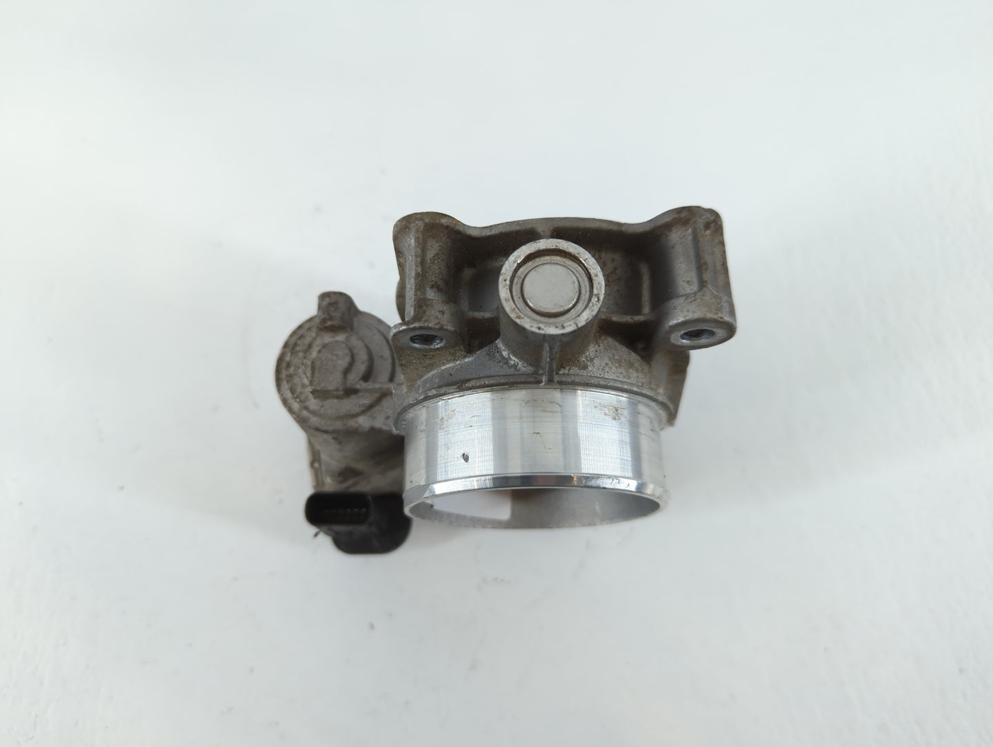 2013-2015 Chevrolet Malibu Throttle Body P/N:12627217DA Fits Fits 2013 2014 2015 2017 2018 2019 2020 OEM Used Auto Parts - O