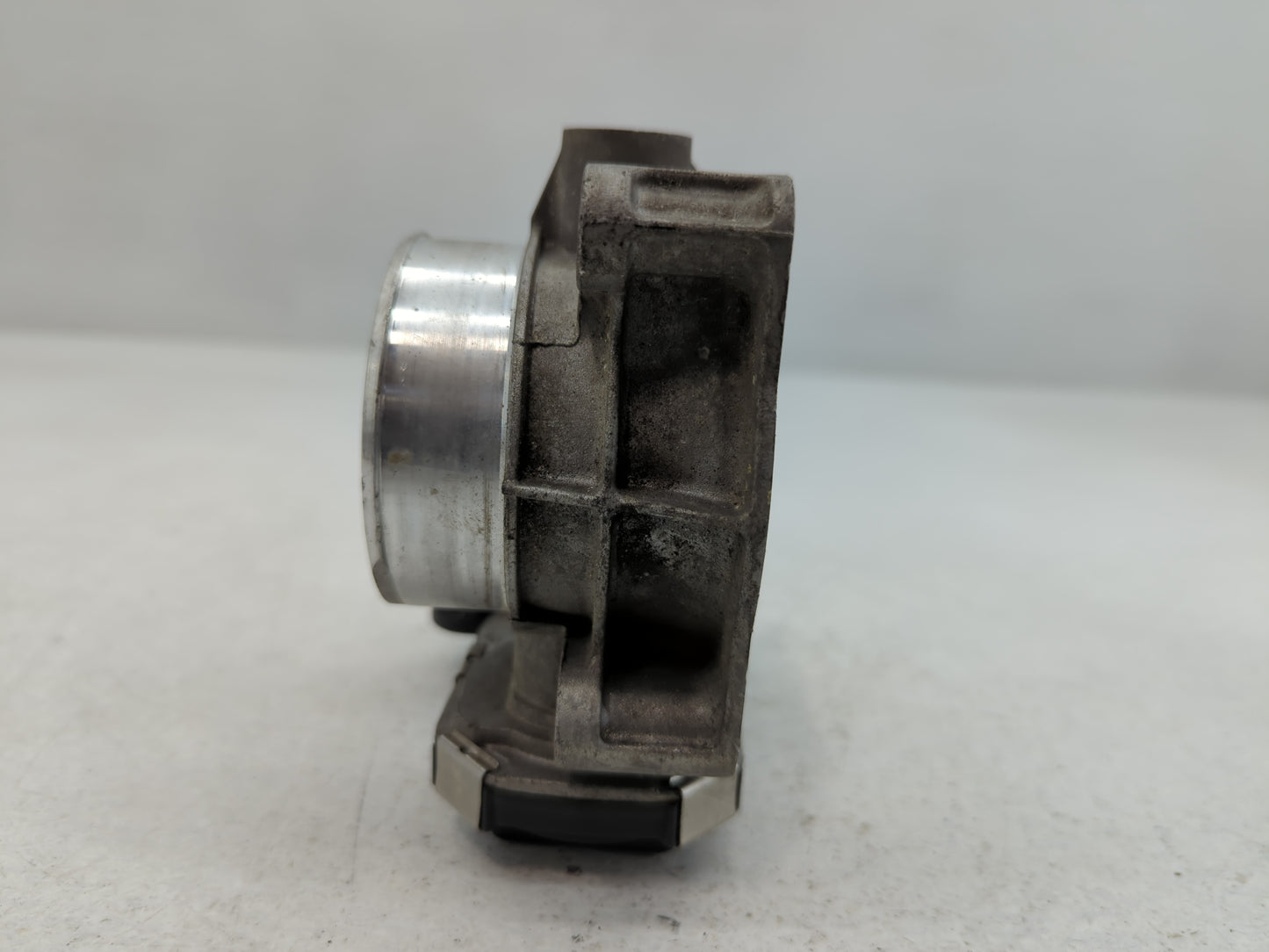 2013-2021 Chevrolet Malibu Throttle Body P/N:12627217DA Fits Fits 2013 2014 2015 2016 2017 2018 2019 2020 2021 OEM Used Auto