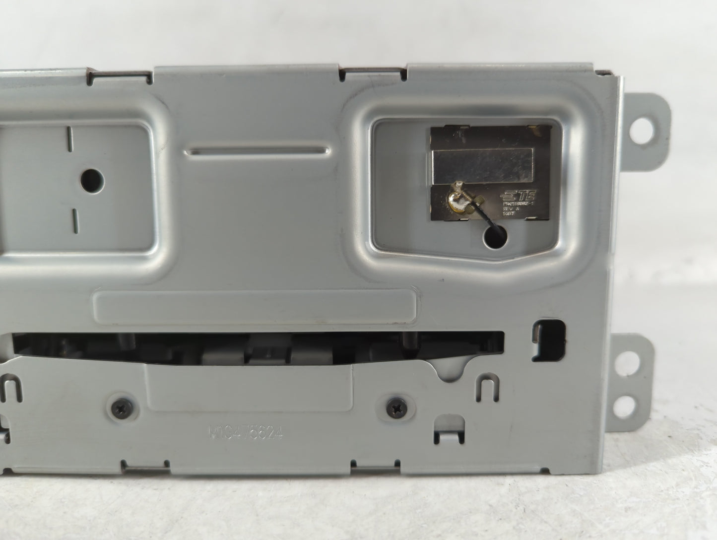 2014-2016 Chevrolet Malibu Am Fm Cd Player Radio Receiver - Oemusedautoparts1.com
