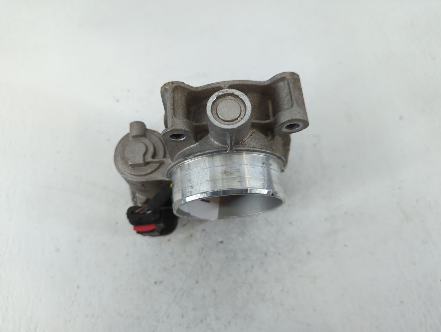 2013-2015 Chevrolet Malibu Throttle Body P/N:12627217DA Fits Fits 2013 2014 2015 2017 2018 2019 2020 OEM Used Auto Parts - O