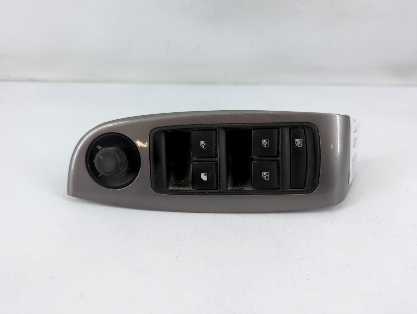 2014-2016 Chevrolet Malibu Master Power Window Switch Replacement Driver Side Left P/N:231474 20917577 Fits OEM Used Auto Pa