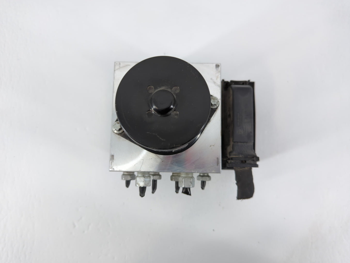 2013-2016 Chevrolet Malibu ABS Pump Control Module Replacement P/N:22863598 Fits Fits 2012 2013 2014 2015 2016 OEM Used Auto