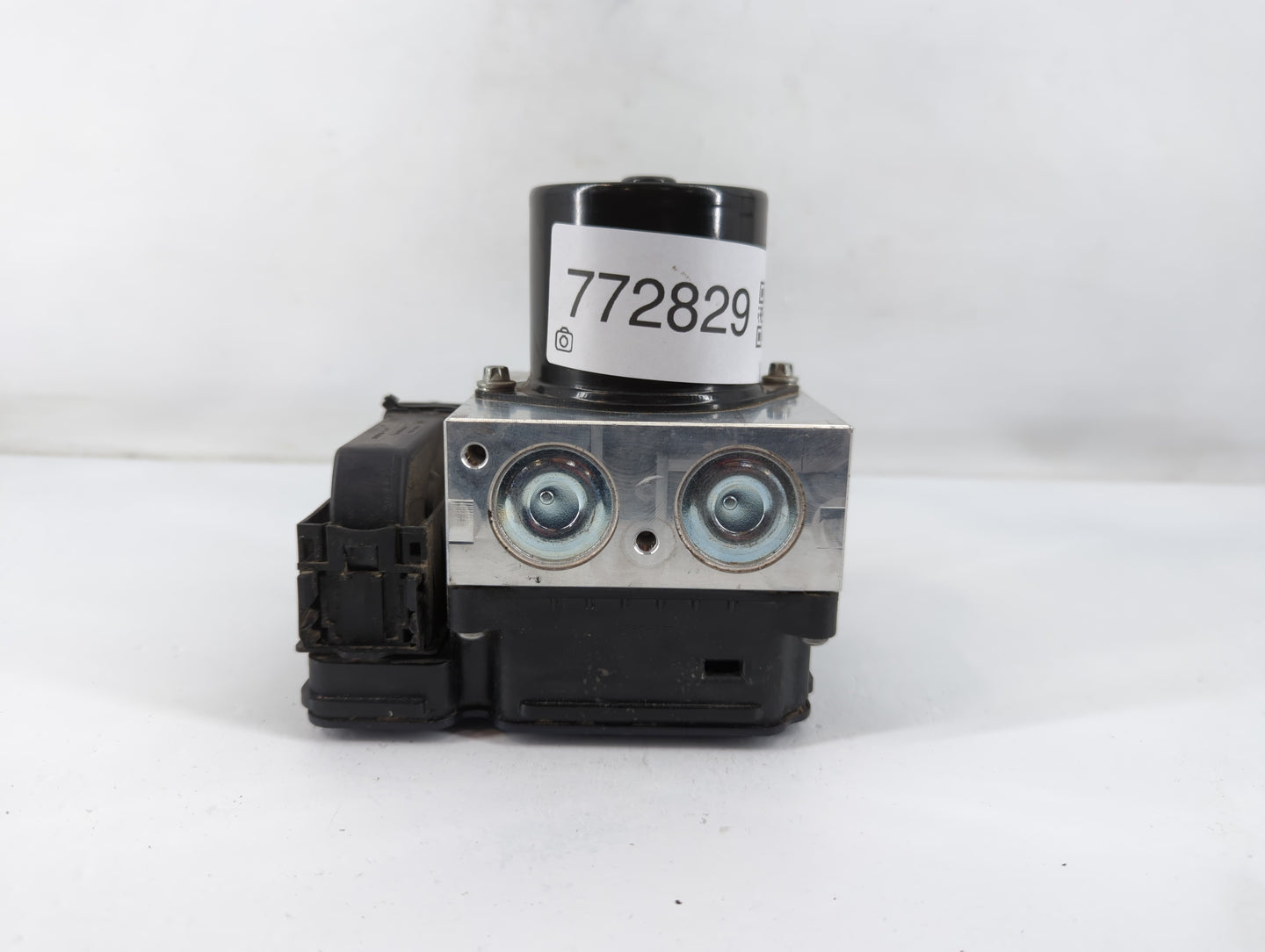 2013-2016 Chevrolet Malibu ABS Pump Control Module Replacement P/N:22863598 Fits Fits 2012 2013 2014 2015 2016 OEM Used Auto