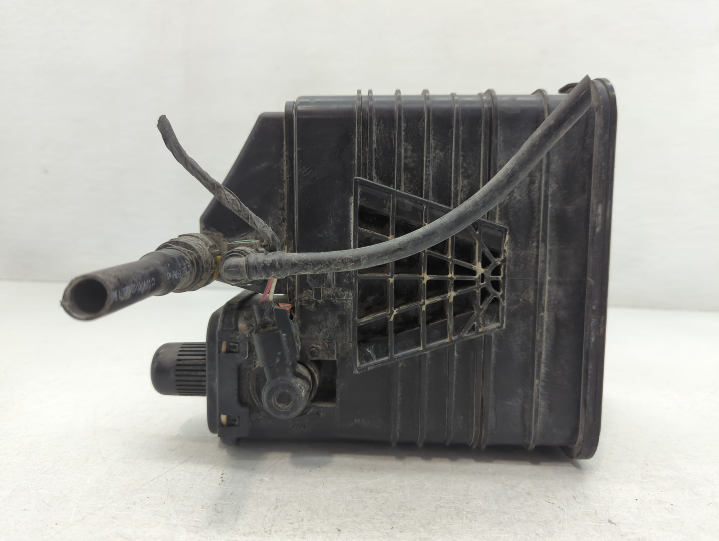 2015 Chevrolet Malibu Fuel Vapor Charcoal Canister - Oemusedautoparts1.com