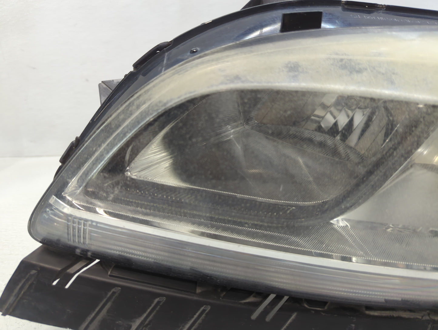2013-2016 Chevrolet Malibu Driver Left Oem Head Light Headlight Lamp - Oemusedautoparts1.com