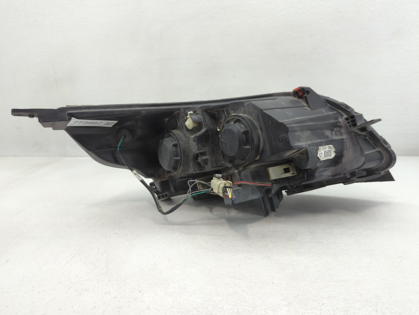 2013-2016 Chevrolet Malibu Driver Left Oem Head Light Headlight Lamp - Oemusedautoparts1.com