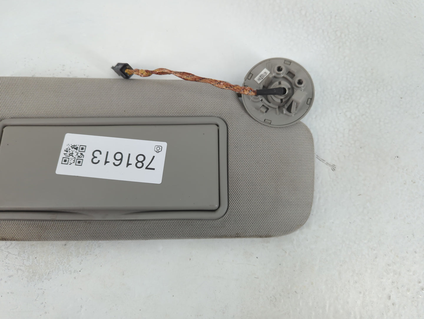 2013-2016 Chevrolet Malibu Sun Visor Shade Replacement Passenger Right Mirror Fits Fits 2013 2014 2015 2016 OEM Used Auto Pa