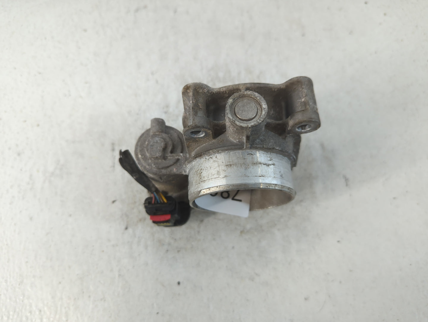 2013-2015 Chevrolet Malibu Throttle Body P/N:12627217DA Fits Fits 2013 2014 2015 2017 2018 2019 2020 OEM Used Auto Parts - O