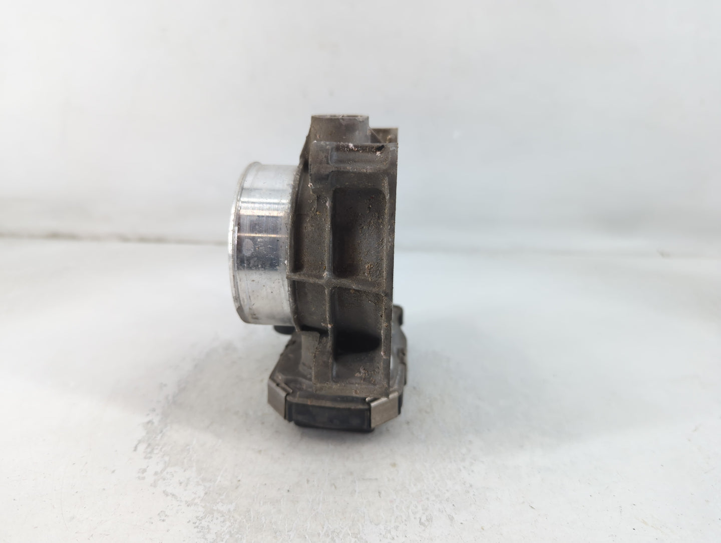 2013-2015 Chevrolet Malibu Throttle Body P/N:12627217DA Fits Fits 2013 2014 2015 2017 2018 2019 2020 OEM Used Auto Parts - O