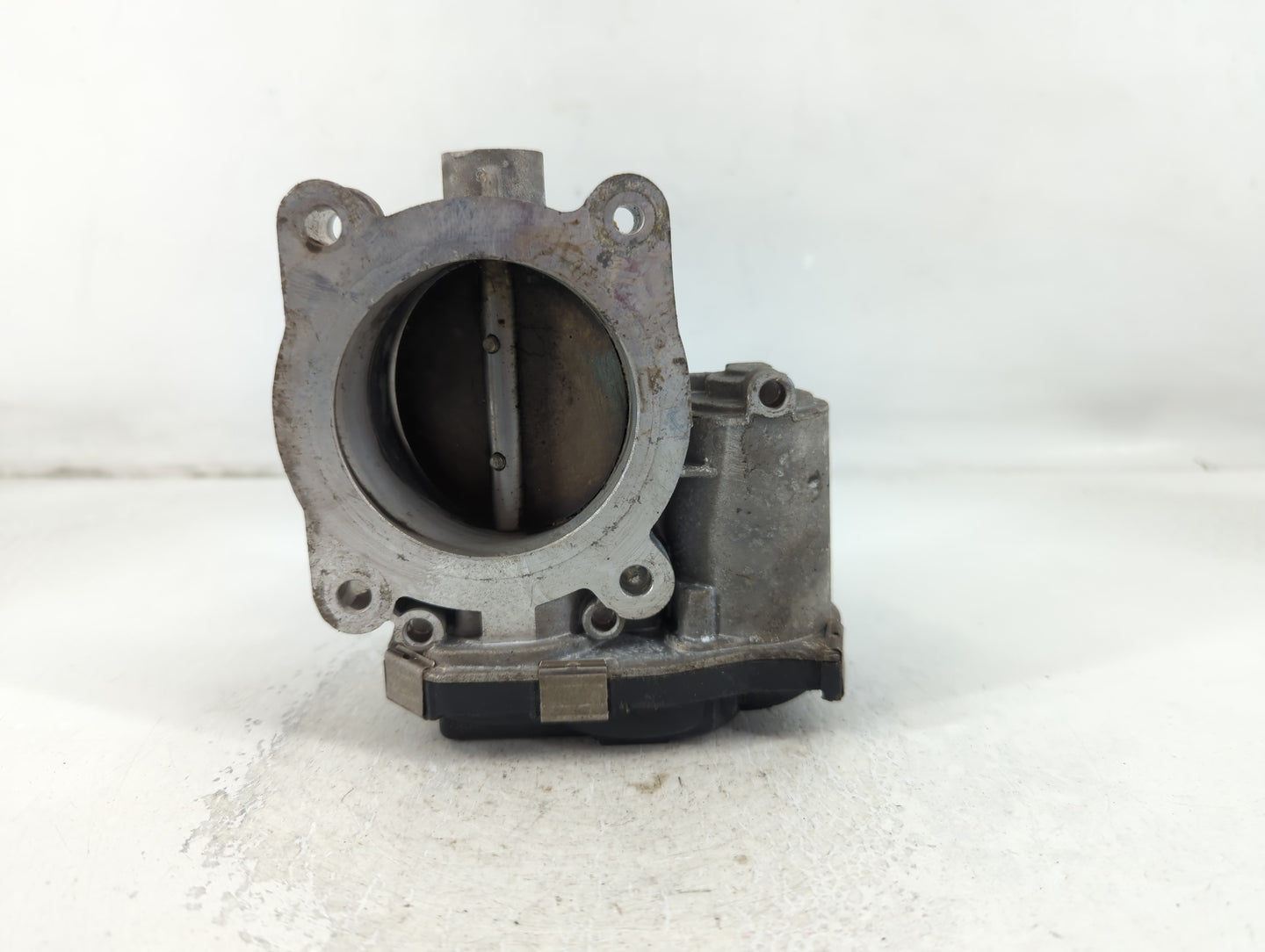 2013-2015 Chevrolet Malibu Throttle Body P/N:12627217DA Fits Fits 2013 2014 2015 2017 2018 2019 2020 OEM Used Auto Parts - O