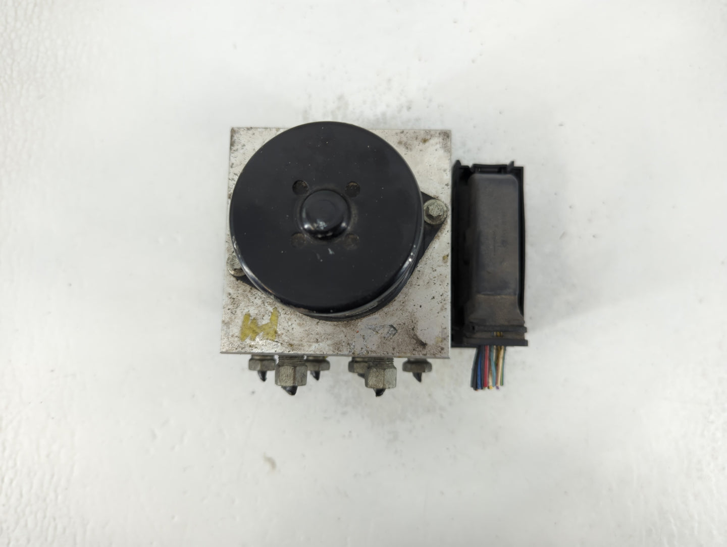 2013-2016 Chevrolet Malibu ABS Pump Control Module Replacement P/N:22863598 Fits Fits 2012 2013 2014 2015 2016 OEM Used Auto