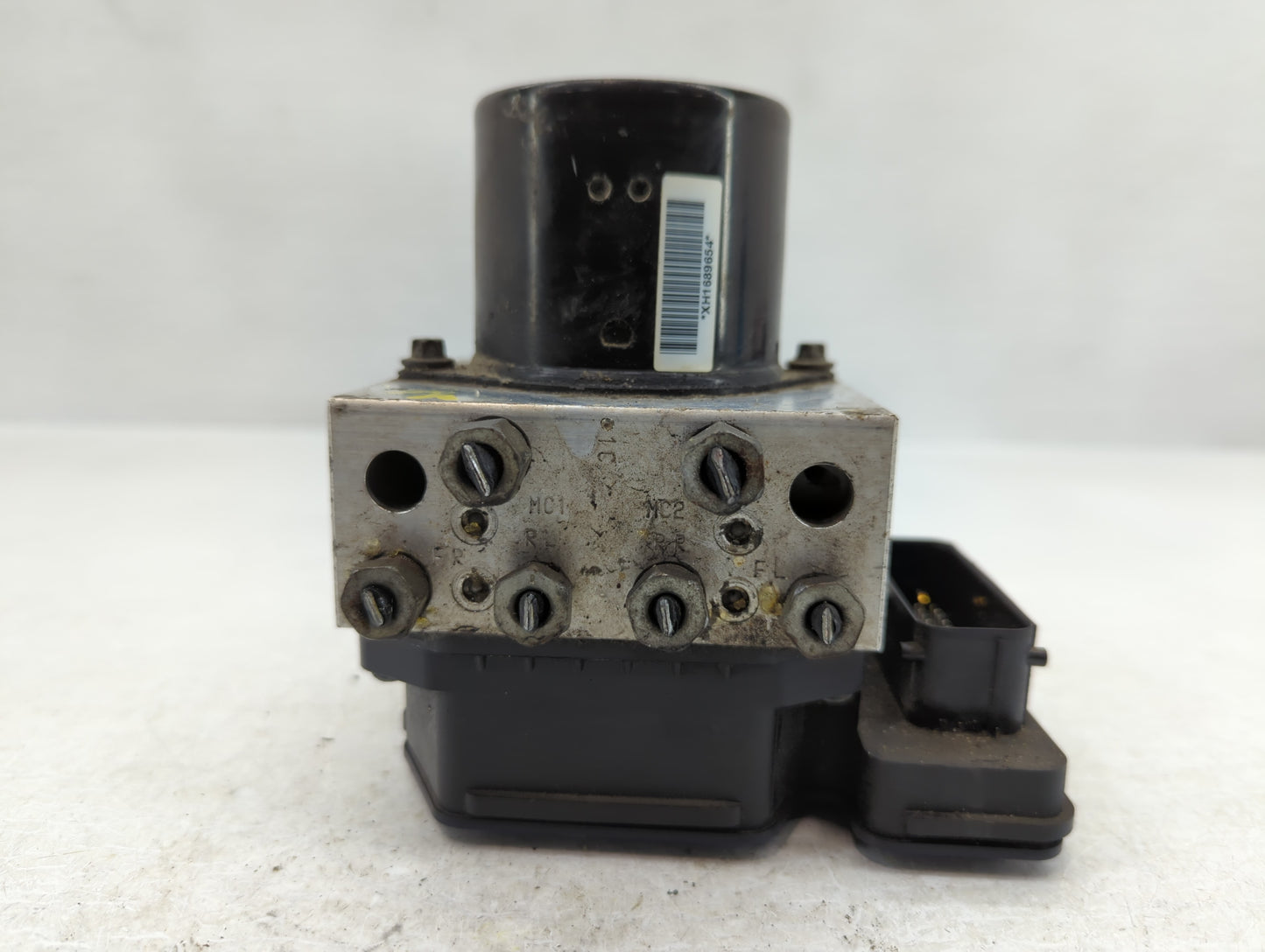 2013-2016 Chevrolet Malibu ABS Pump Control Module Replacement P/N:22863598 Fits Fits 2012 2013 2014 2015 2016 OEM Used Auto