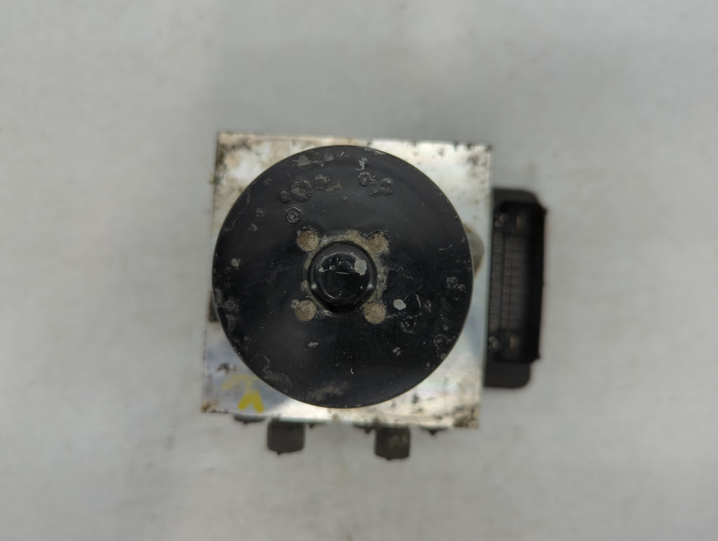 2013-2016 Chevrolet Malibu ABS Pump Control Module Replacement P/N:22863598 Fits Fits 2012 2013 2014 2015 2016 OEM Used Auto