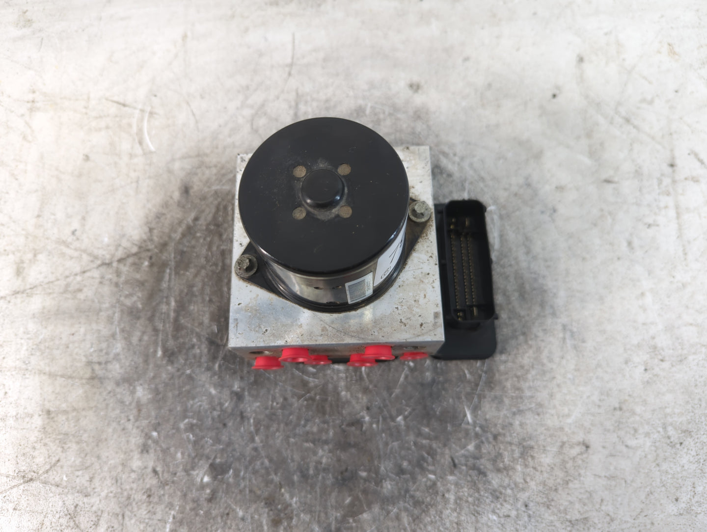 2013-2016 Chevrolet Malibu ABS Pump Control Module Replacement P/N:22863598 Fits Fits 2012 2013 2014 2015 2016 OEM Used Auto