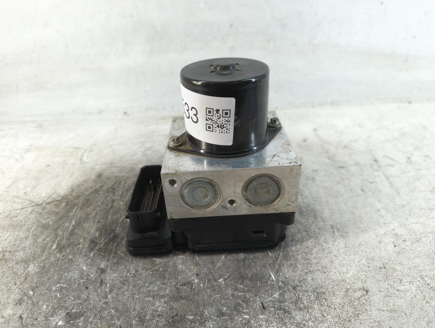 2013-2016 Chevrolet Malibu ABS Pump Control Module Replacement P/N:22863598 Fits Fits 2012 2013 2014 2015 2016 OEM Used Auto