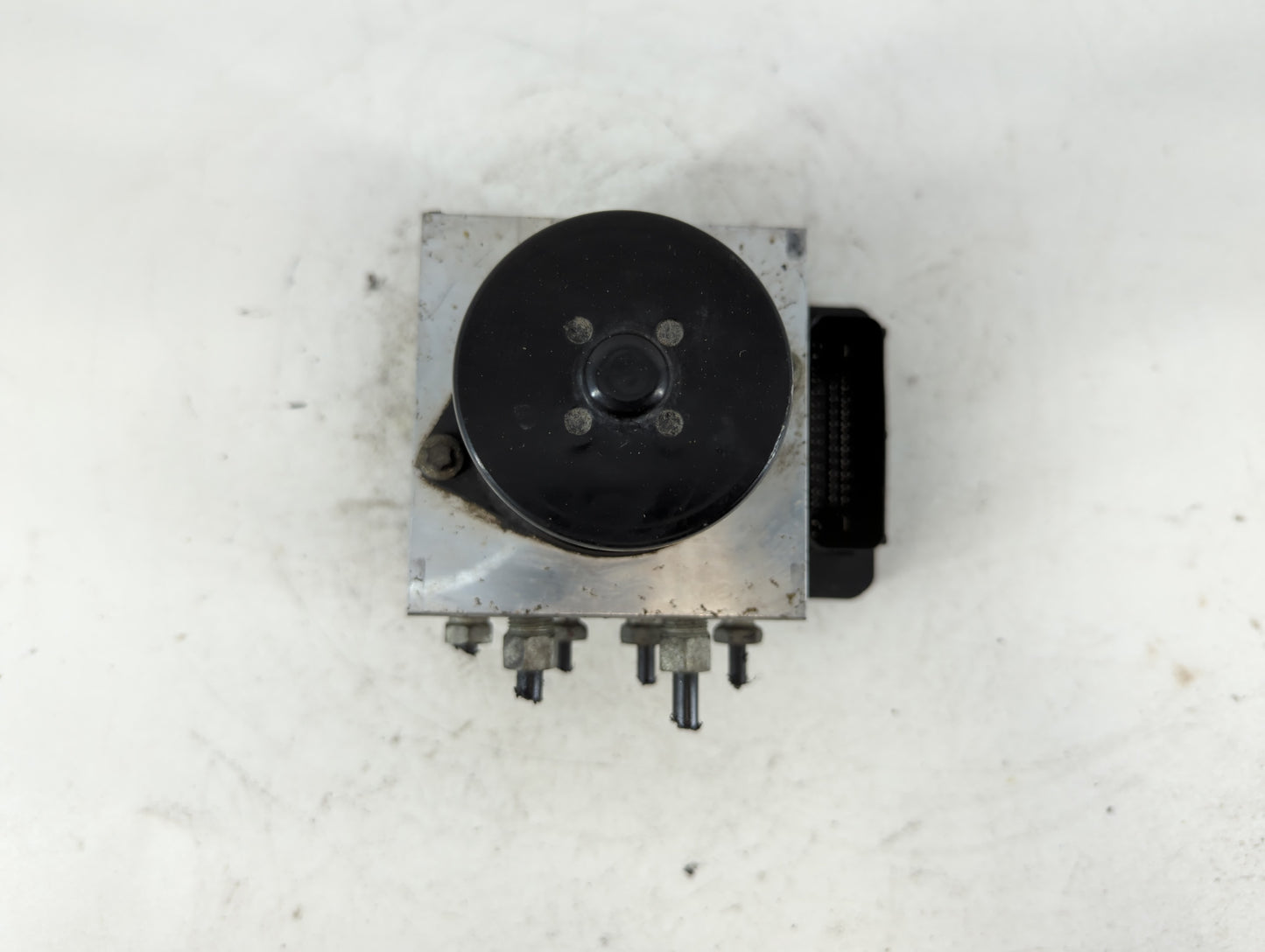 2013-2016 Chevrolet Malibu ABS Pump Control Module Replacement P/N:22863598 Fits Fits 2012 2013 2014 2015 2016 OEM Used Auto