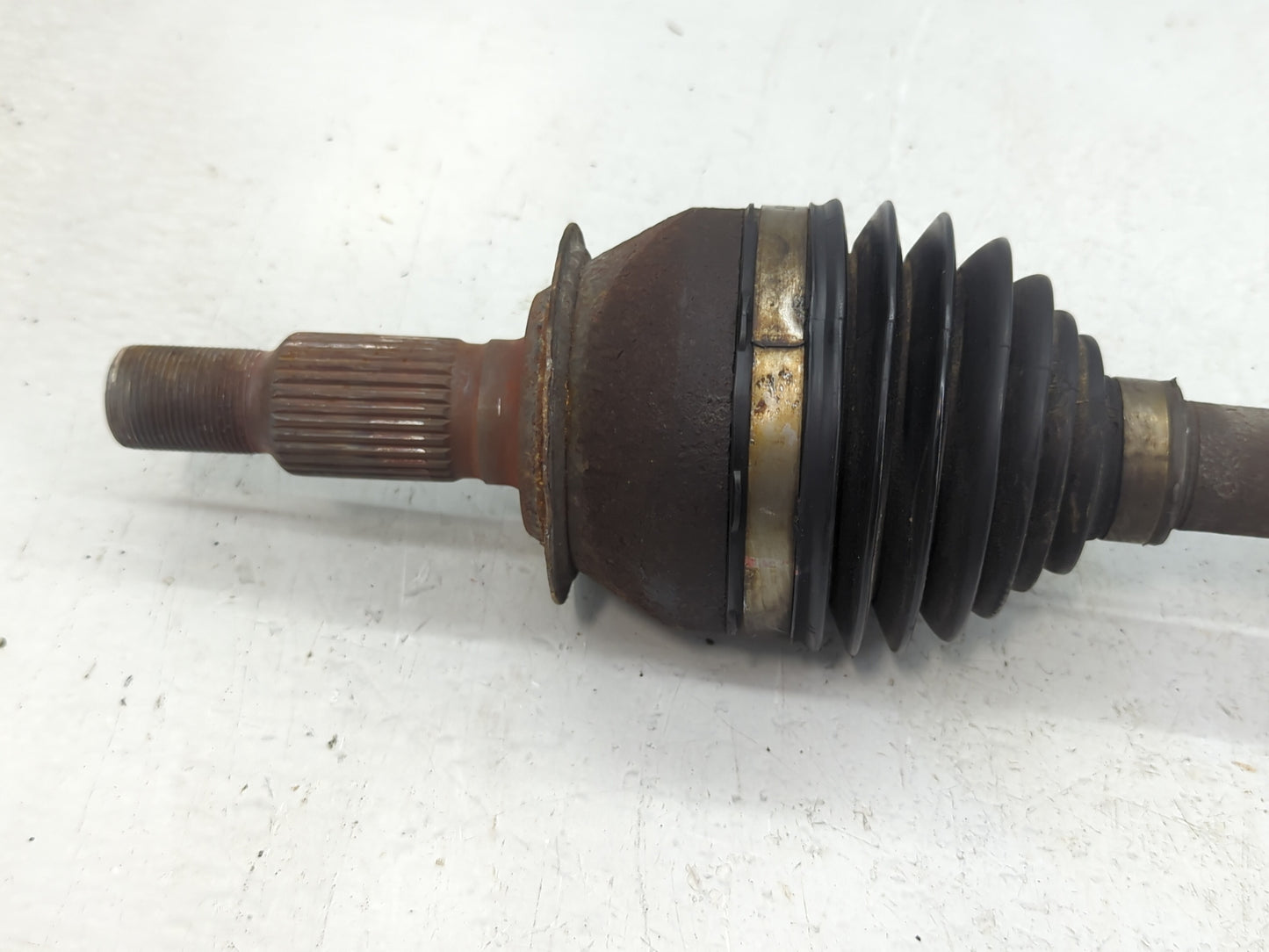 2013-2015 Chevrolet Malibu Axle Shaft Front Passenger Cv C/v - Oemusedautoparts1.com