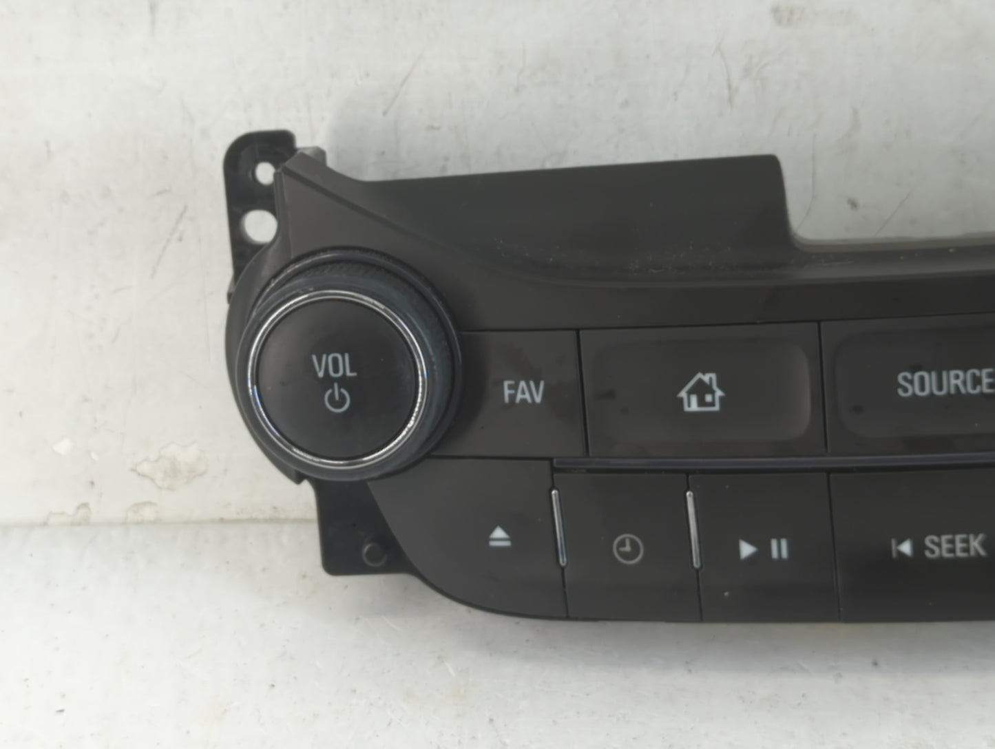 2014-2016 Chevrolet Malibu Am Fm Cd Player Radio Receiver - Oemusedautoparts1.com