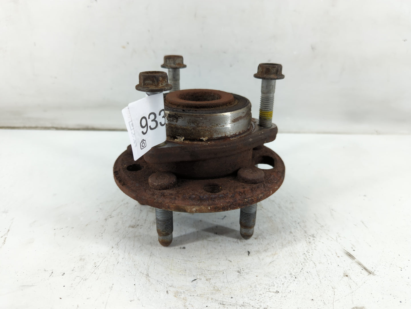 2013-2016 Chevrolet Malibu Driver Rear Wheel Hub Oem 933959 - Oemusedautoparts1.com