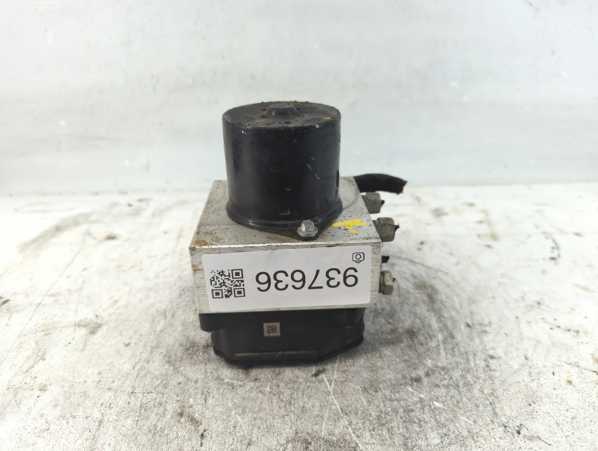 2013-2016 Chevrolet Malibu Anti-Lock Brake ABS Pump Module Actuator OEM P/N:22863598 Fits Fits 2012 2013 2014 2015 2016 OEM 