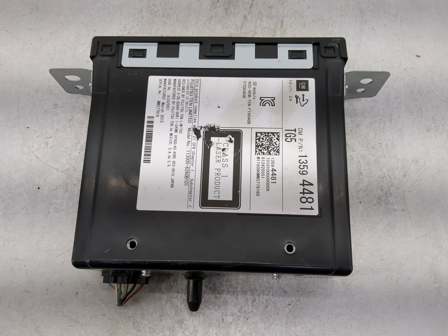 2015 Chevrolet Silverado Radio AM FM Cd Player Receiver Replacement Fits OEM Used Auto Parts - Oemusedautoparts1.com