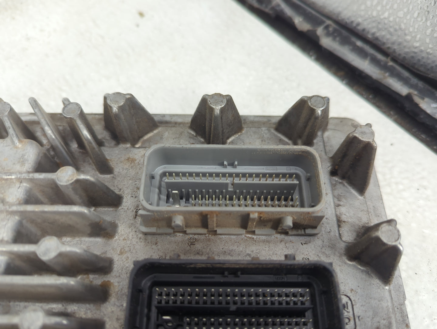 2014-2016 Chevrolet Silverado PCM Engine Control Computer ECU ECM PCU OEM P/N:12669611 12669318 Fits Fits 2014 2015 2016 OEM