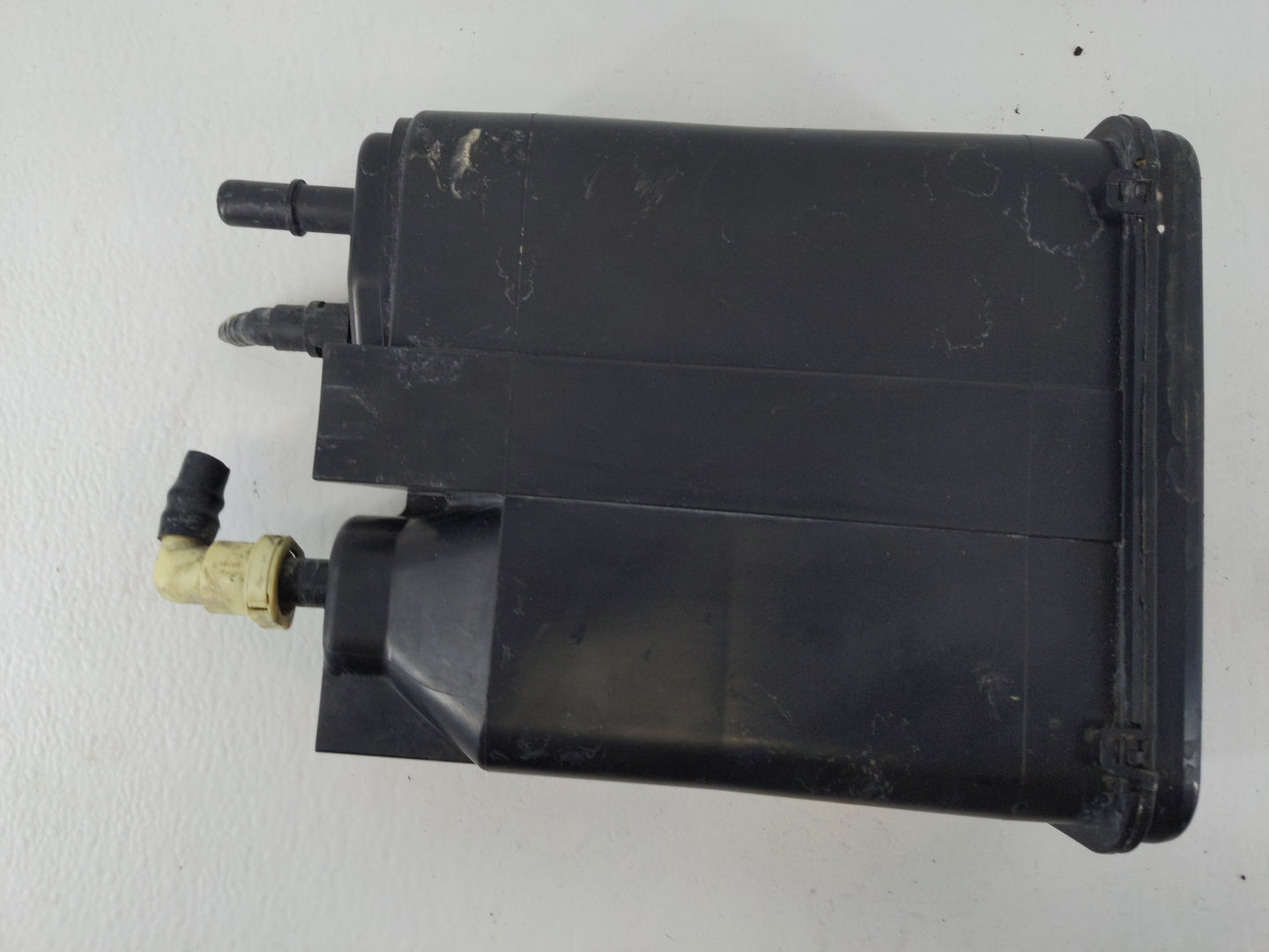 2015 Chevrolet Silverado 1500 Fuel Vapor Charcoal Canister - Oemusedautoparts1.com