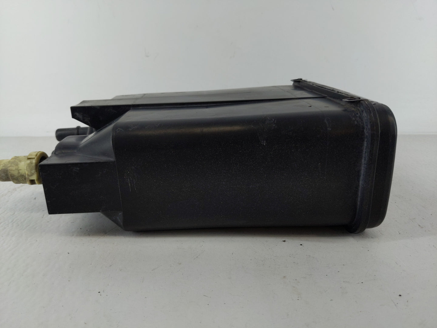 2015 Chevrolet Silverado 1500 Fuel Vapor Charcoal Canister - Oemusedautoparts1.com