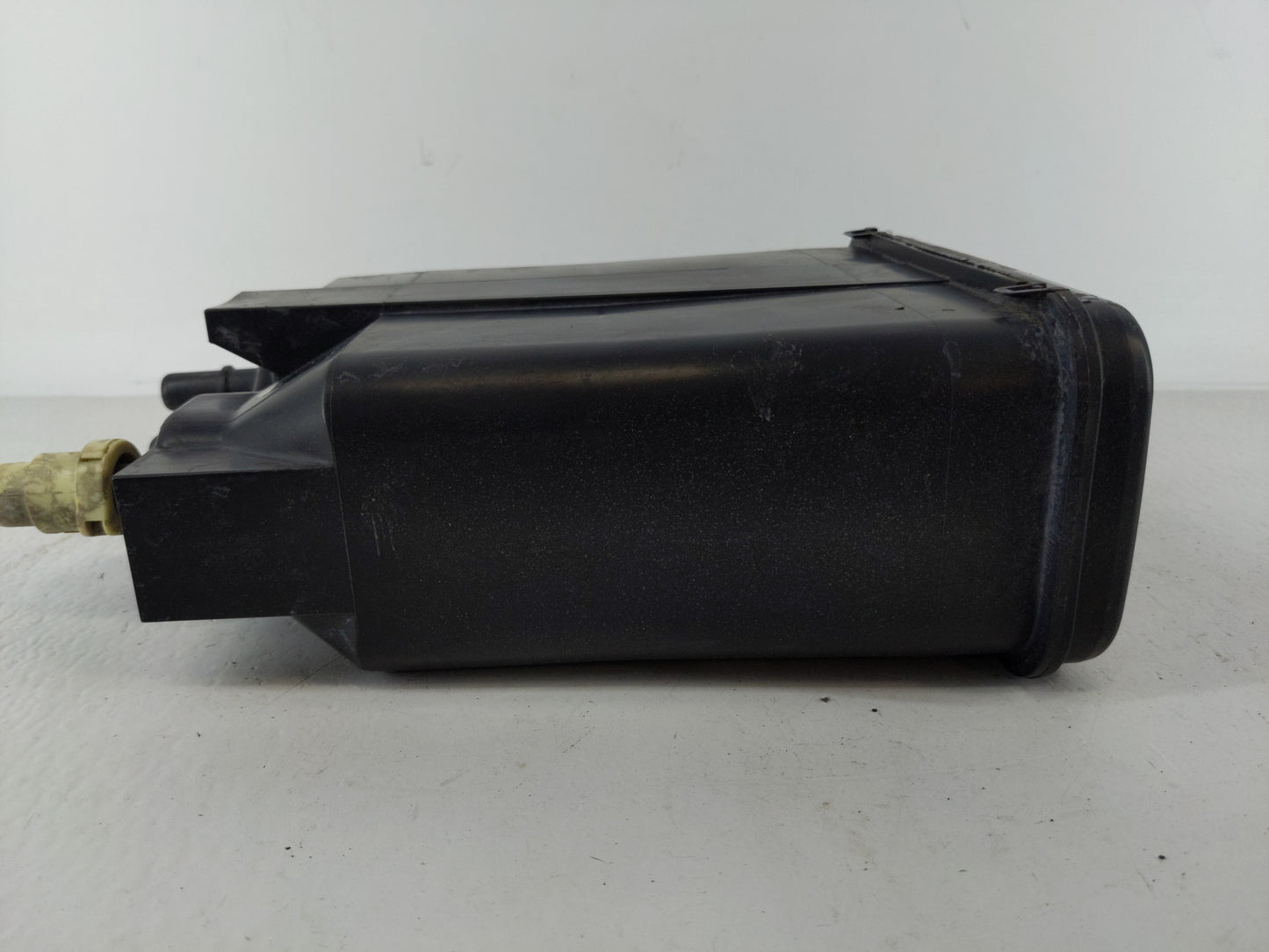 2015 Chevrolet Silverado 1500 Fuel Vapor Charcoal Canister - Oemusedautoparts1.com