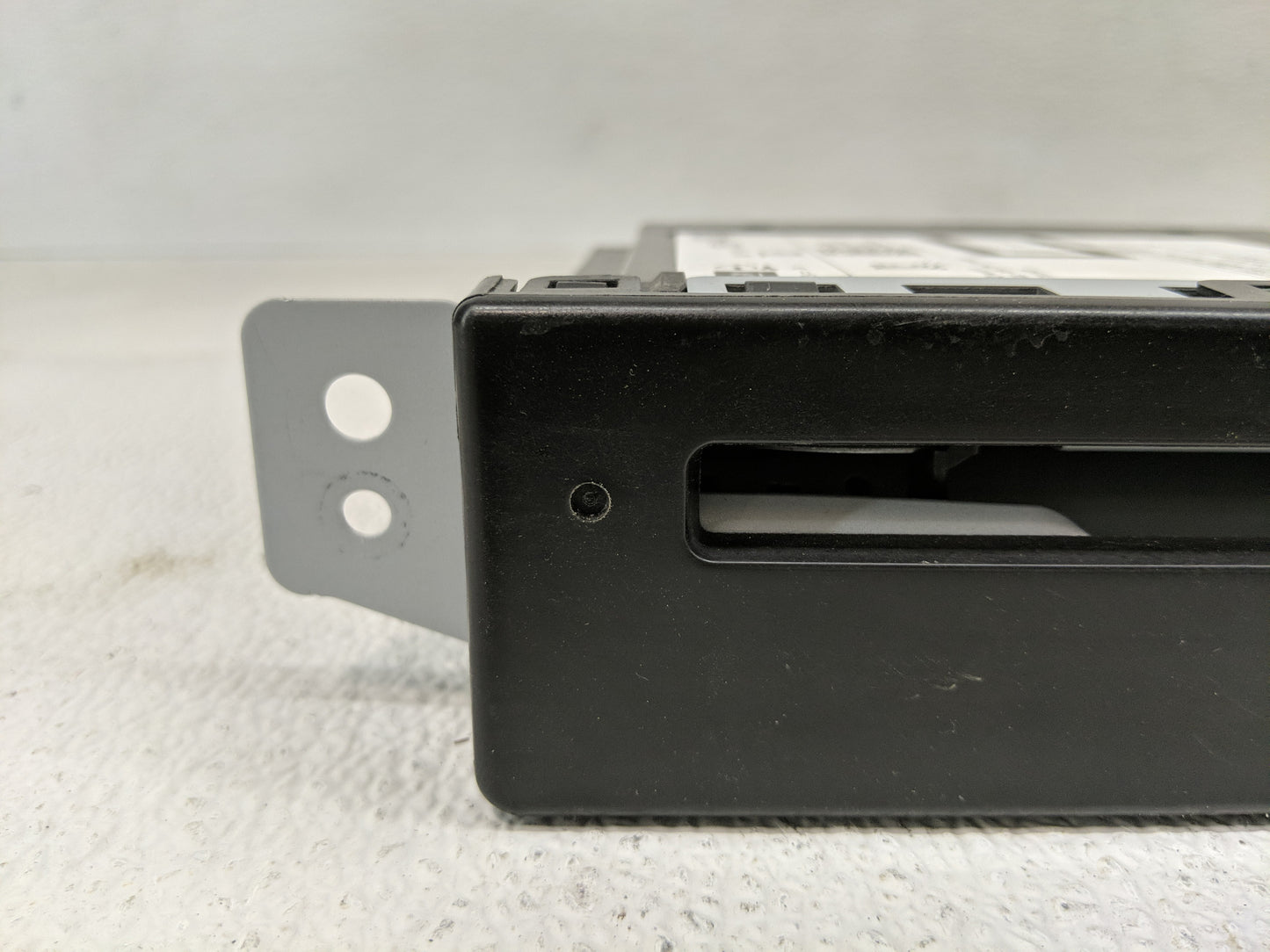 2015-2019 Chevrolet Silverado 1500 Radio AM FM Cd Player Receiver Replacement P/N:13594481 Fits Fits 2015 2016 2017 2018 201